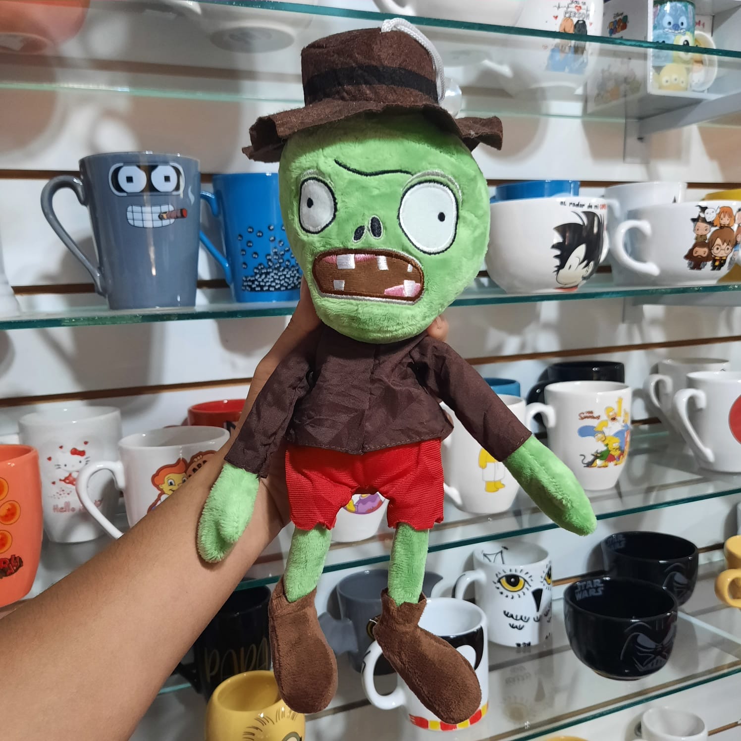 PELUCHE ZOMBIE JORNALERO Plantas vs zombies