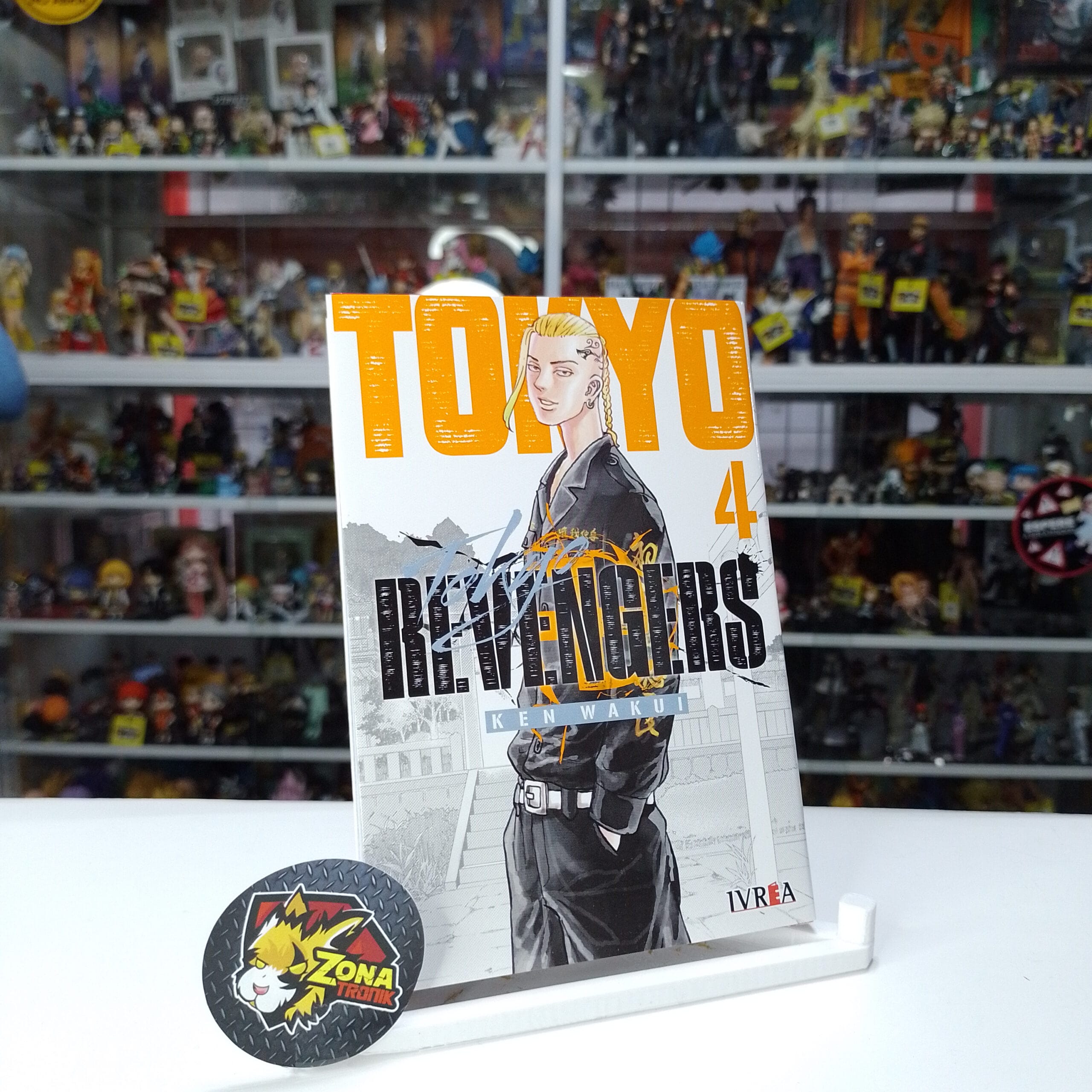 TOKYO REVENGERS 04