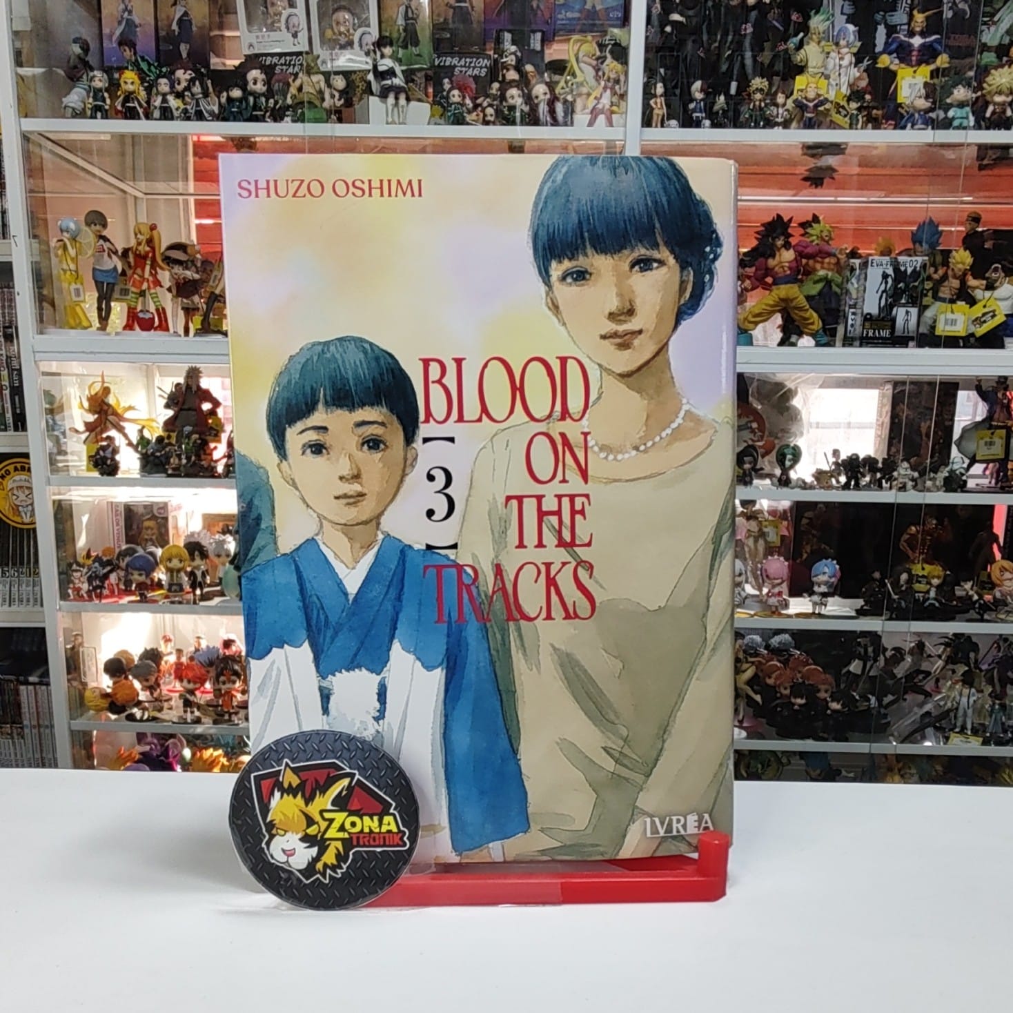 BLOOD ON THE TRACKS 03