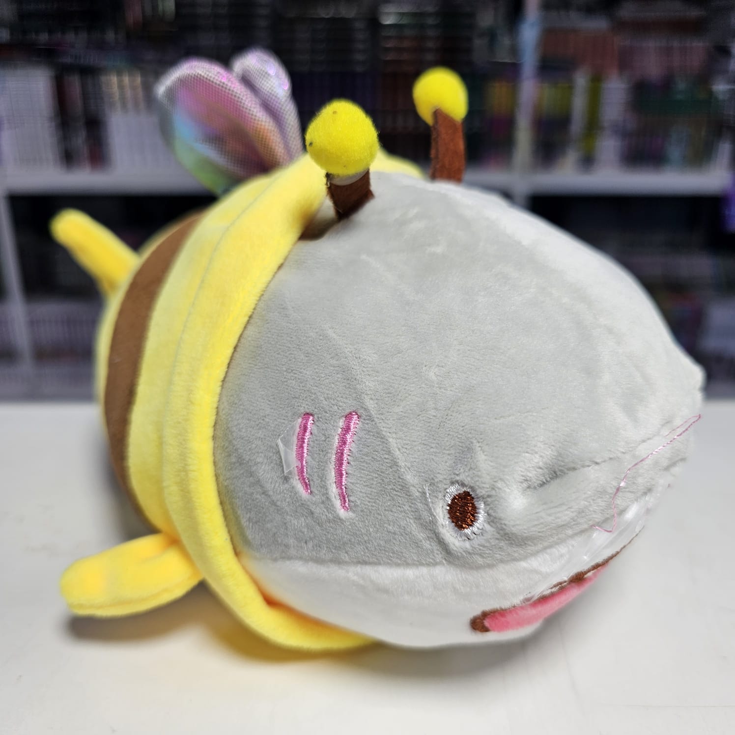 Peluche Tibubeja (Tiburon Abeja)